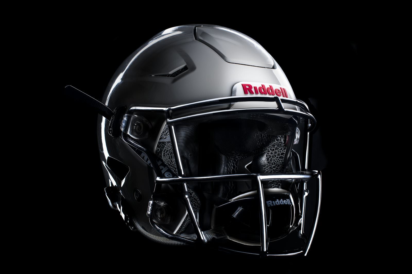 RiddellはNFL選手用ヘルメット部品を3Dプリンタで量産 | 3DP id.arts