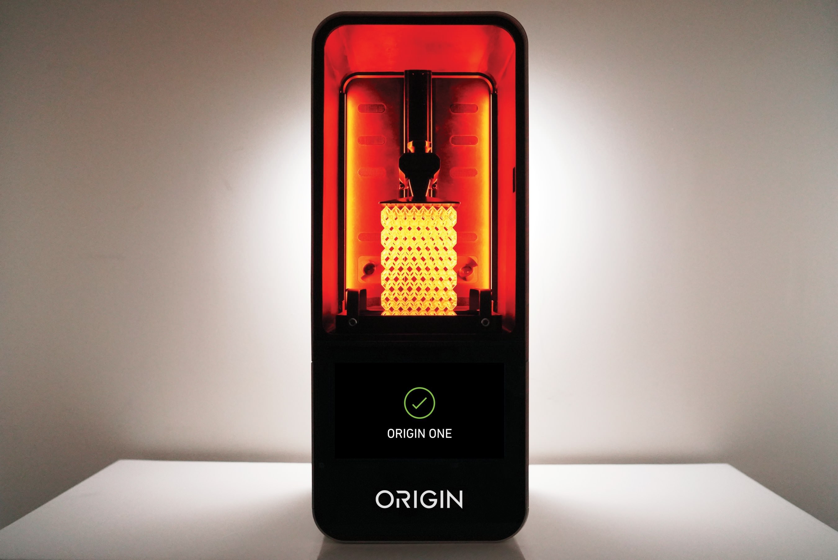 フットウェアの大量生産用3Dプリンタ「Origin One」 | 3DP id.arts