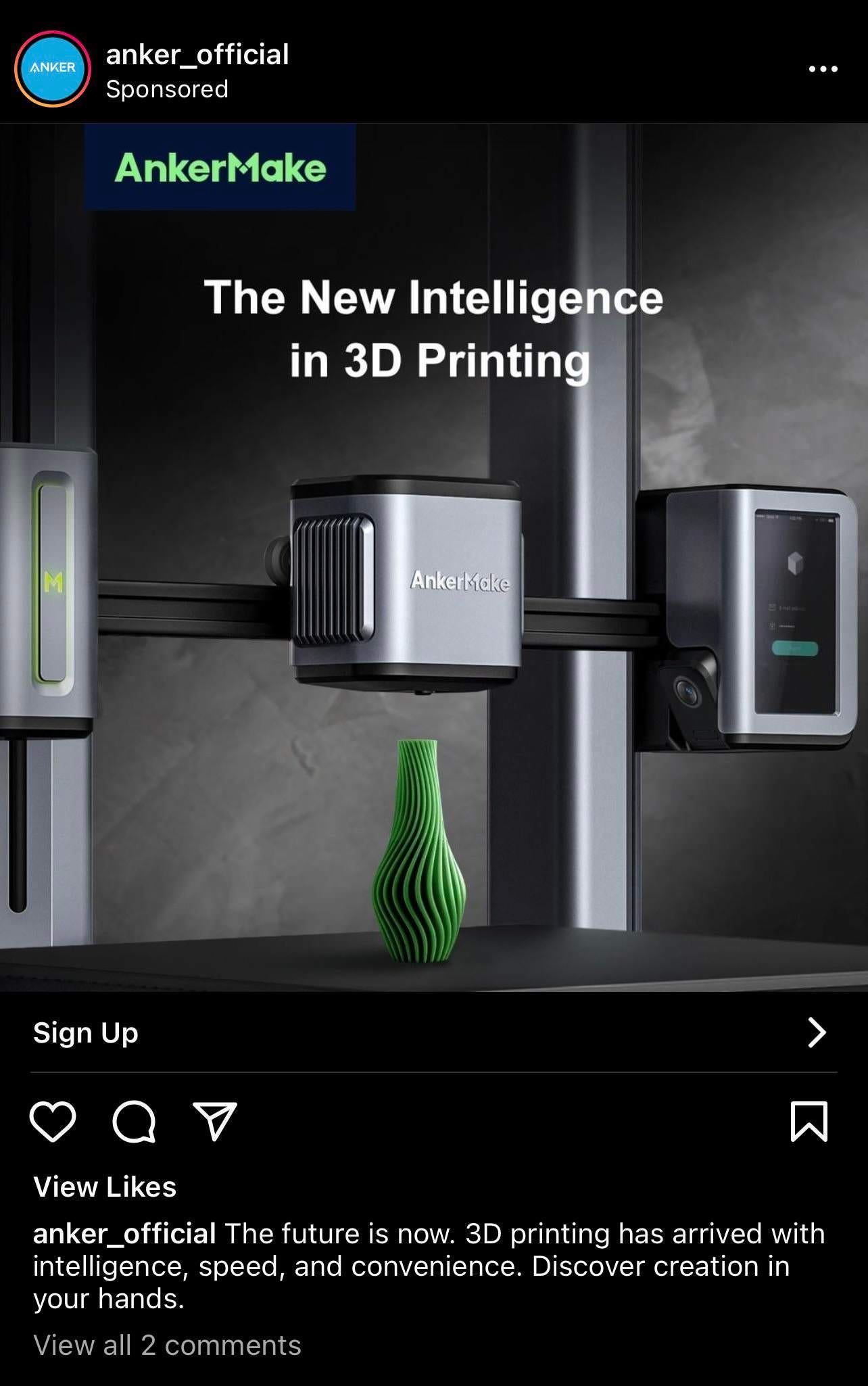 Anker公式Instagramアカウントにて配信されている広告。AnkerMakeのロゴが付いた3Dプリンターがプリントをしている様子